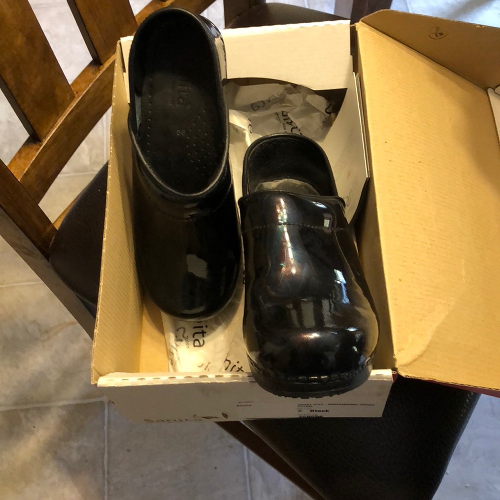 Sanita clogs